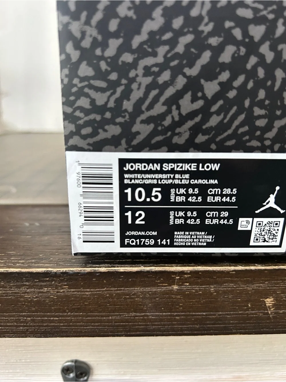 Air Jordan Spizike Low ‘UNC’